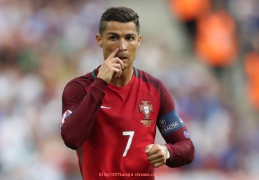 857直播看球平台-世俱杯比赛战术调整技巧,临场变阵带来的优势解析 857直播看球平台-世俱杯比赛战术调整技巧,临场变阵带来的优势解析